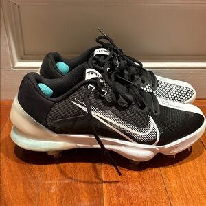Nike Trout Black and White Sport Cleats NWOT